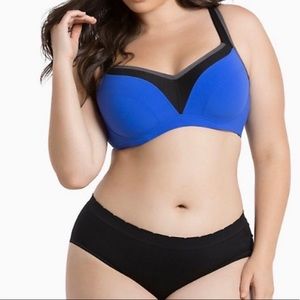 Torrid sports bra size 40B